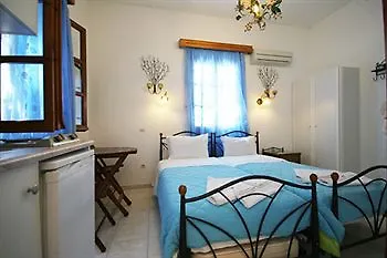 アパートホテル Bourgos Naxos City