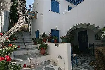 Bourgos Aparthotel