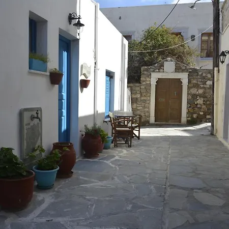 Bourgos Aparthotel 2*