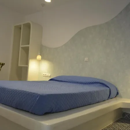 Bourgos Aparthotel 2*